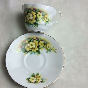 Royal Dover Bone China England Yellow Primrose Teacup & Saucer